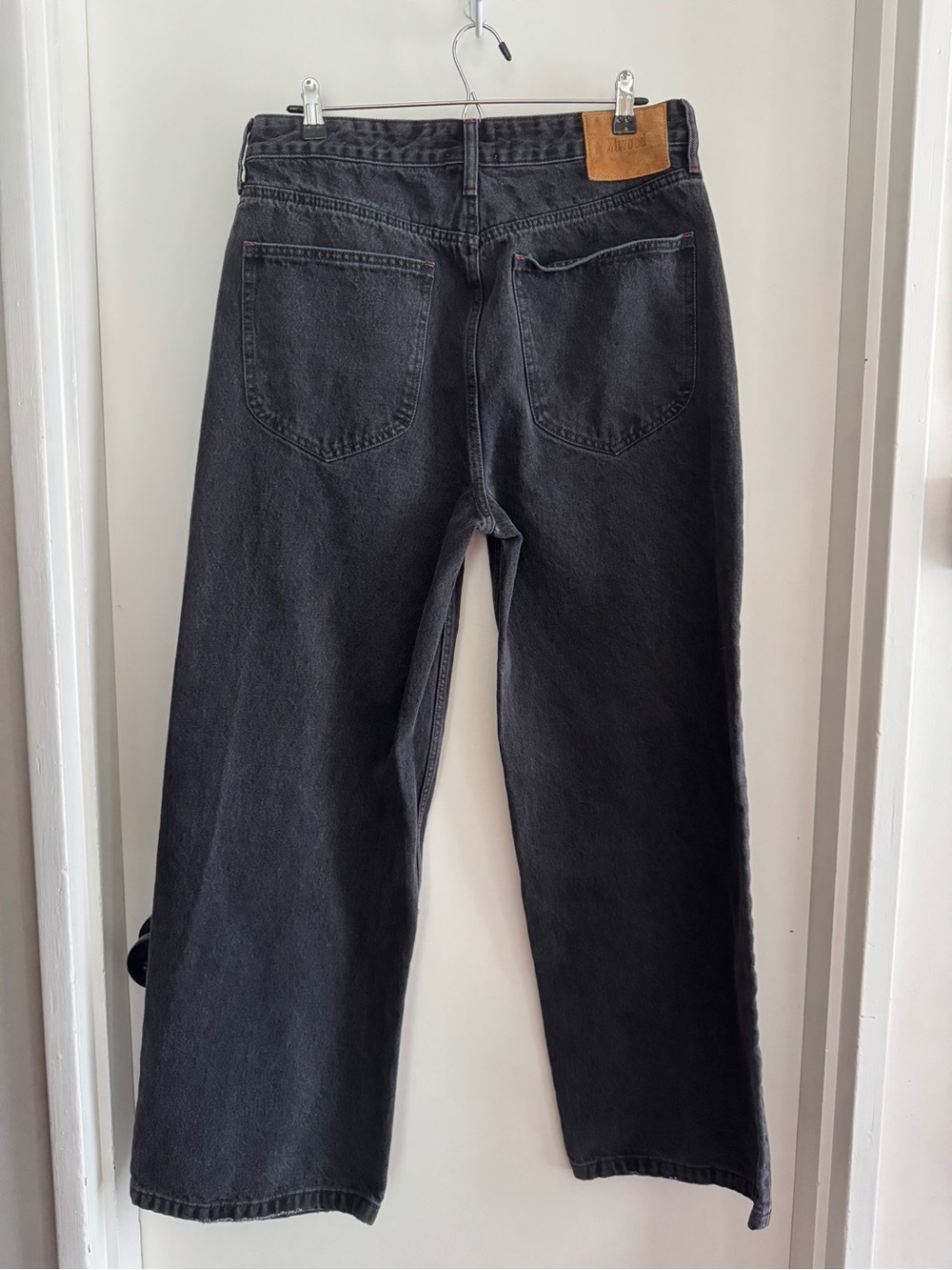 ELWOOD Black Straight-Leg Jeans - size 34 - Picture 3 of 15
